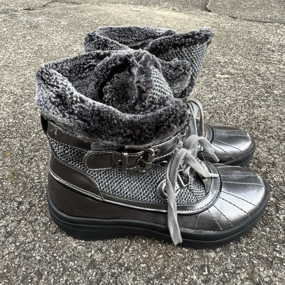 Anne Klein Gallup Sport Metallic Silver 7.5 M Winter Boot Faux Fur Lined